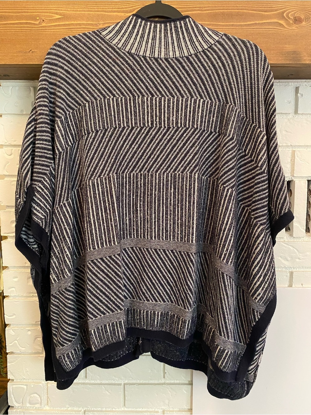 Banana Republic Navy White Knit Poncho Cape Cardigan Cotton Blend L/XL Fall - Picture 7 of 15